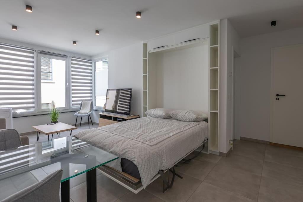 Superbe Appartement Avec Parking Malmedy Exterior photo